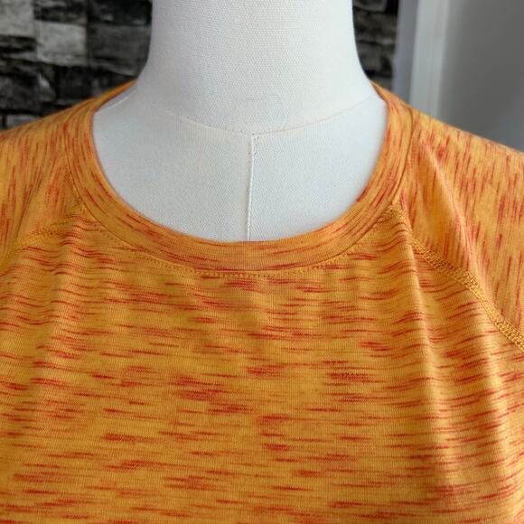 Tek Gear T-Shirt NWT Women's Mango Smoothie SM Long Sleeve Athletic Essential - Picture 2 of 7